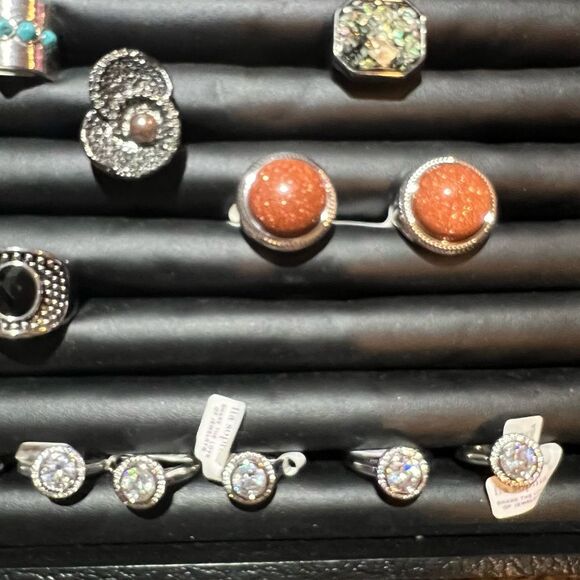 Sz 11 LIA SOPHIA rings NWT Gorgeous!! Pick 3 rings for $44 💍 - Picture 4 of 9